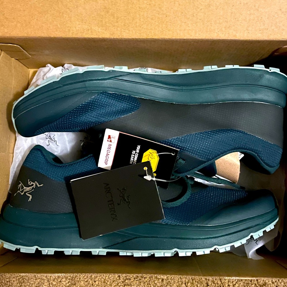 Arc’teryx Norvan LD brand new with tags Men 10.5